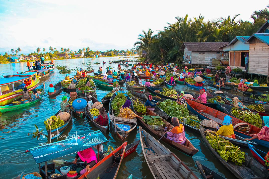 Pasar Terapung Lok Baintan